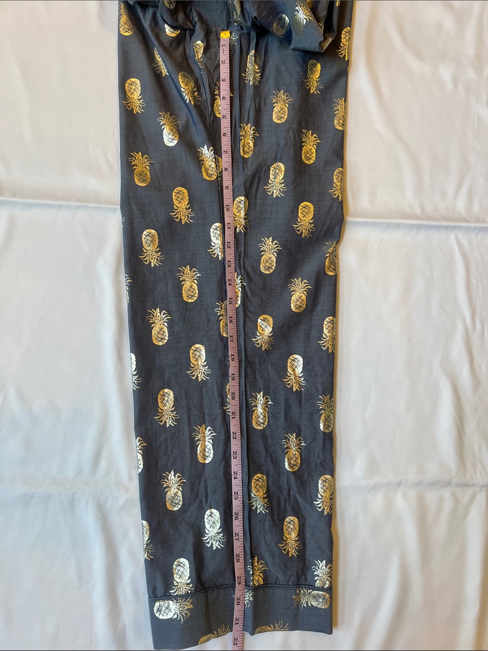 Victoria’s Secret Sz L Blue Pajama Pants Metallic Pineapple Print Relaxed, Sleep - Picture 5 of 10